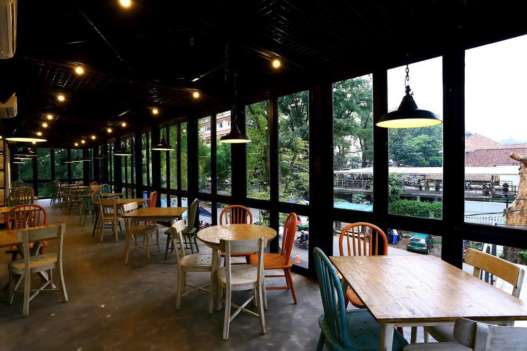 Namin Dago Hotel Bandung Exterior photo