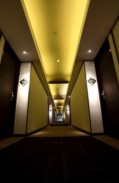 Namin Dago Hotel Bandung Room photo