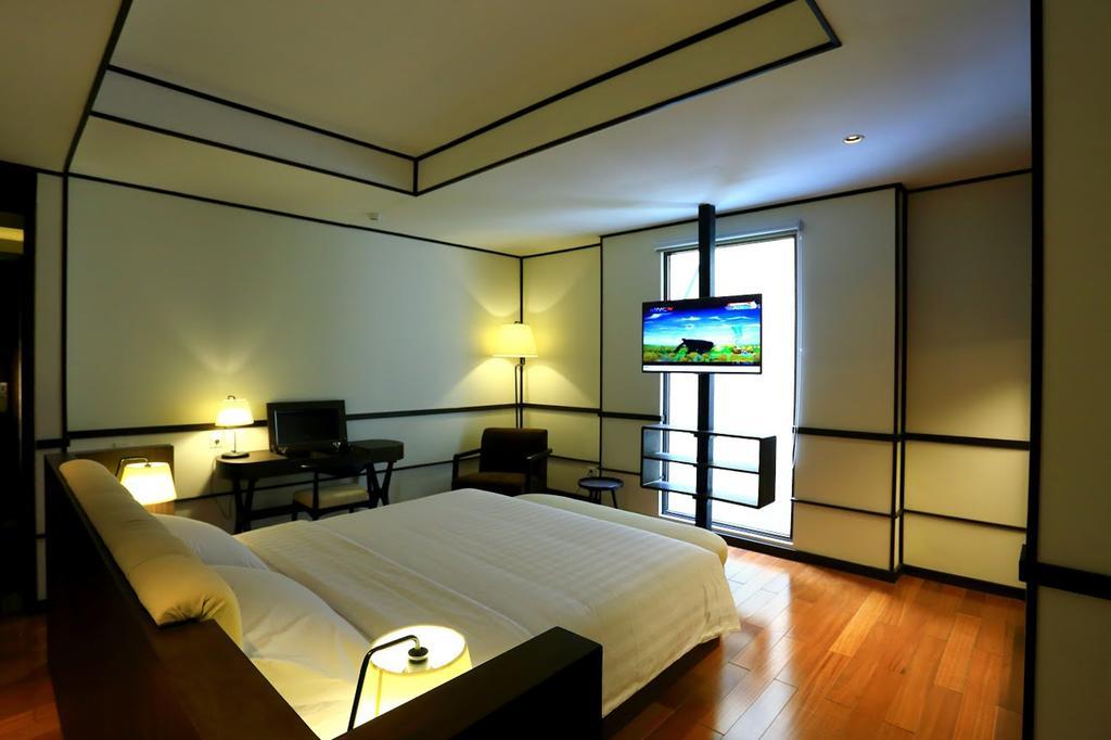 Namin Dago Hotel Bandung Room photo
