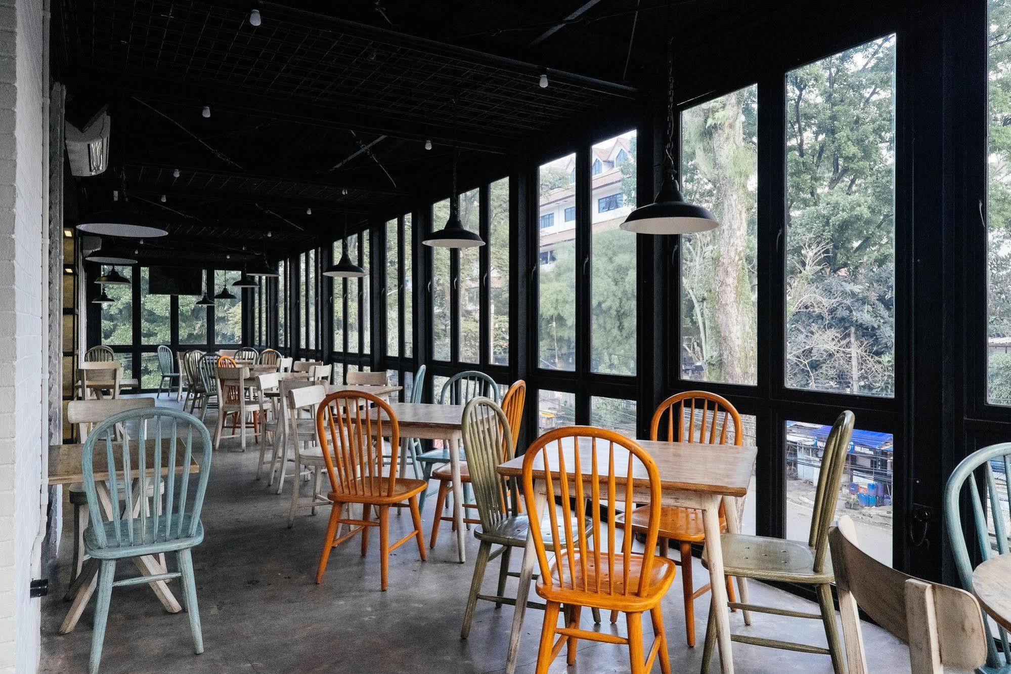 Namin Dago Hotel Bandung Exterior photo