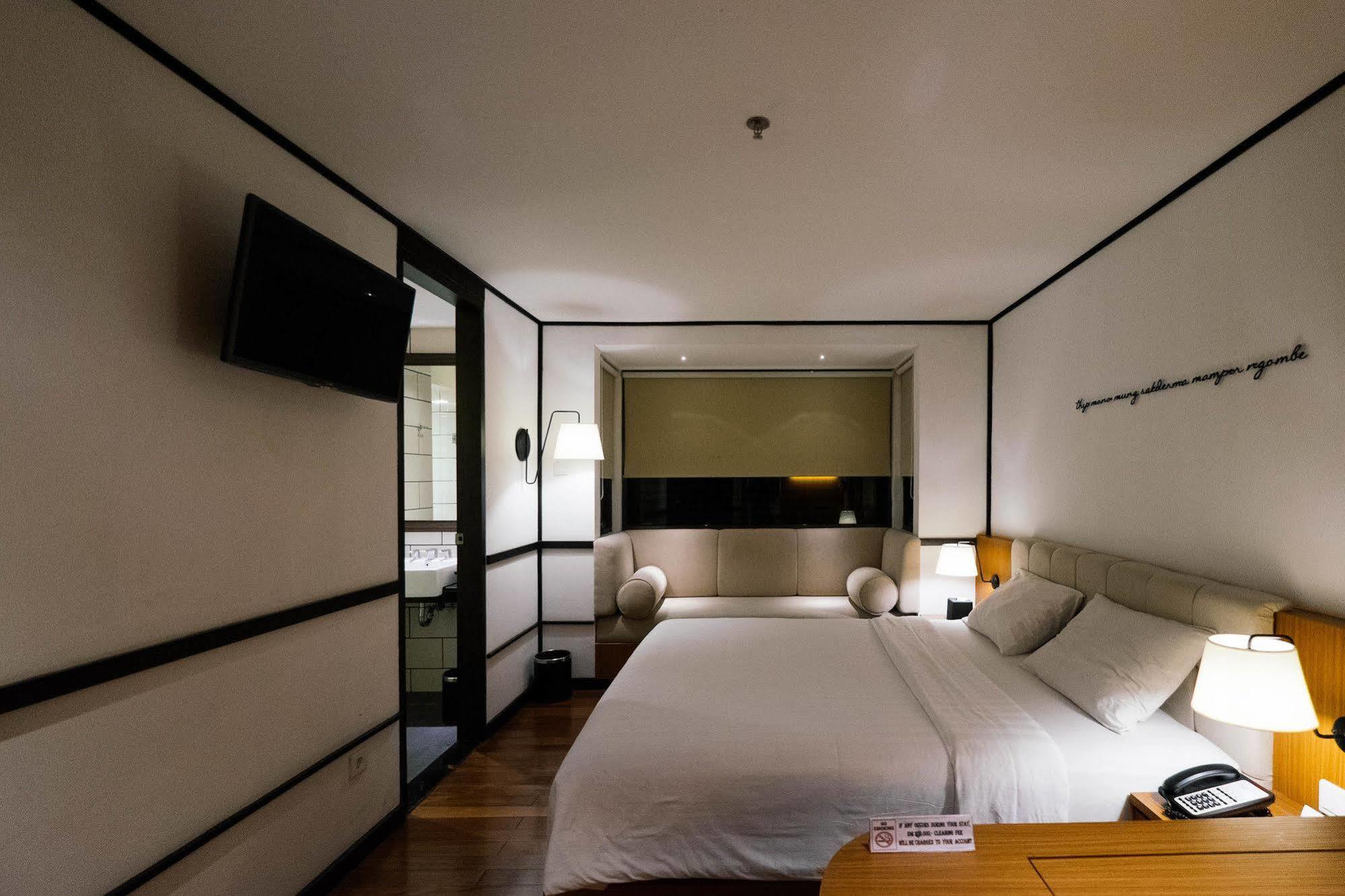 Namin Dago Hotel Bandung Exterior photo
