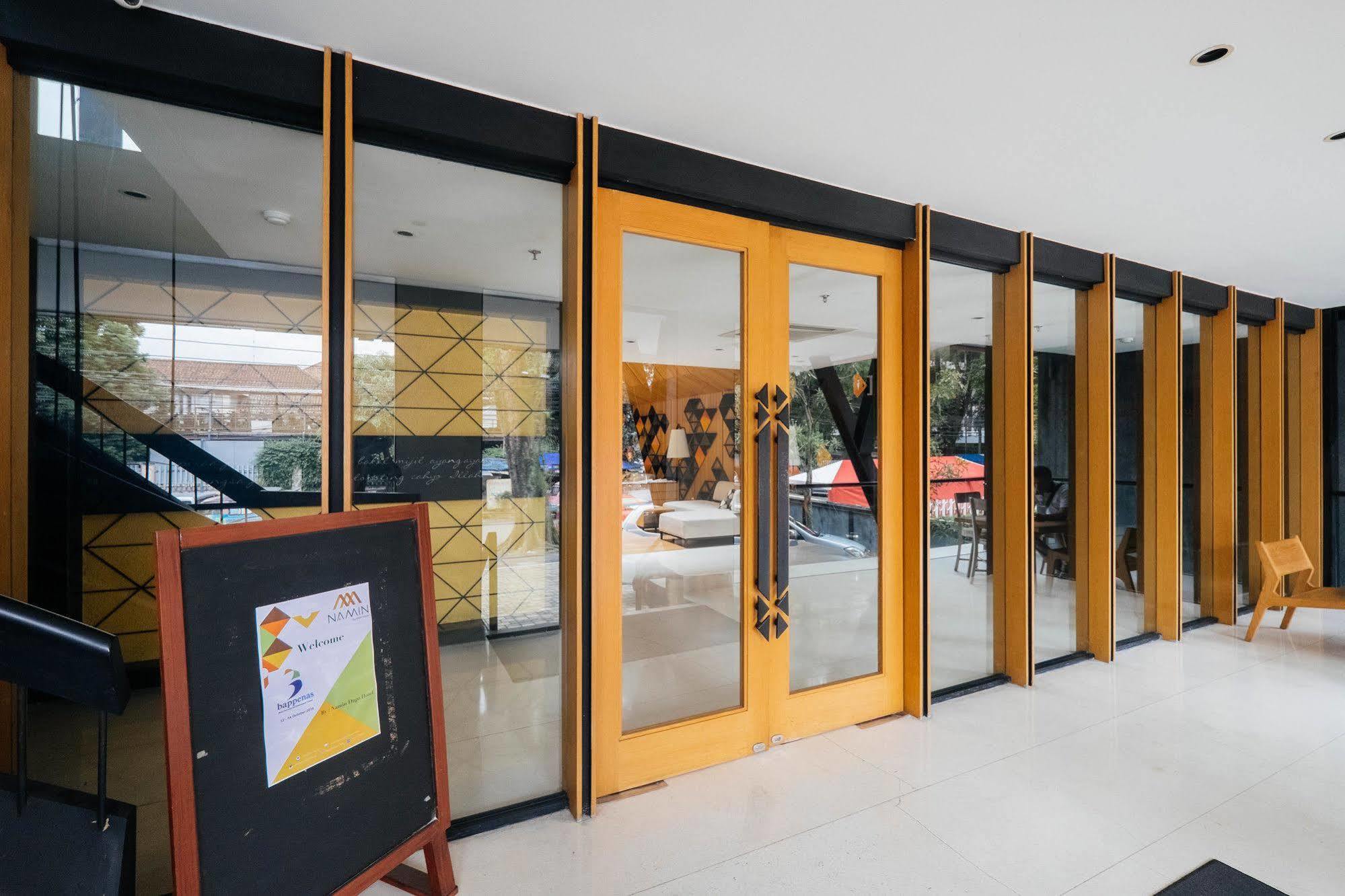 Namin Dago Hotel Bandung Exterior photo